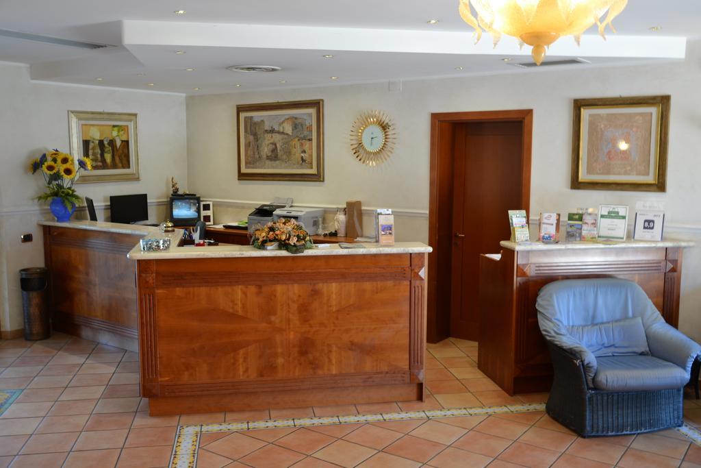 Villa Luigi Hotel & Restaurant Nuova Gestione Villa Rosa Di Martinsicuro Ngoại thất bức ảnh