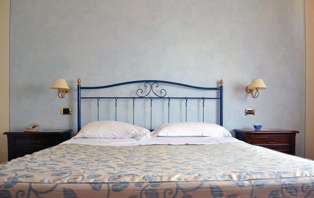 Villa Luigi Hotel & Restaurant Nuova Gestione Villa Rosa Di Martinsicuro Phòng bức ảnh