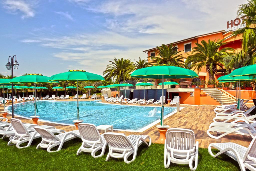 Villa Luigi Hotel & Restaurant Nuova Gestione Villa Rosa Di Martinsicuro Ngoại thất bức ảnh