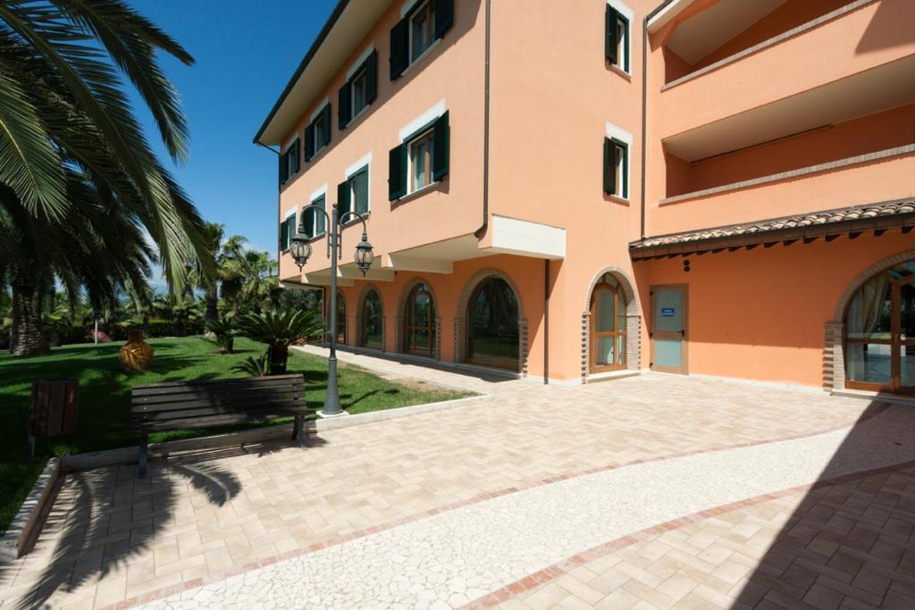 Villa Luigi Hotel & Restaurant Nuova Gestione Villa Rosa Di Martinsicuro Ngoại thất bức ảnh