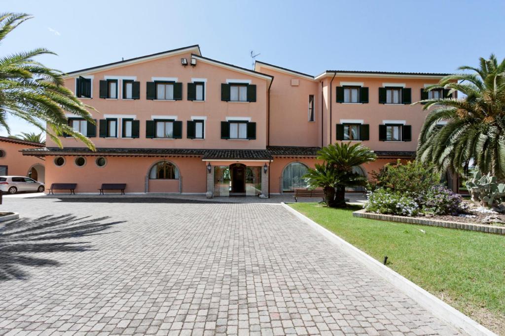 Villa Luigi Hotel & Restaurant Nuova Gestione Villa Rosa Di Martinsicuro Ngoại thất bức ảnh
