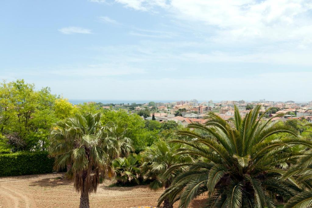 Villa Luigi Hotel & Restaurant Nuova Gestione Villa Rosa Di Martinsicuro Ngoại thất bức ảnh