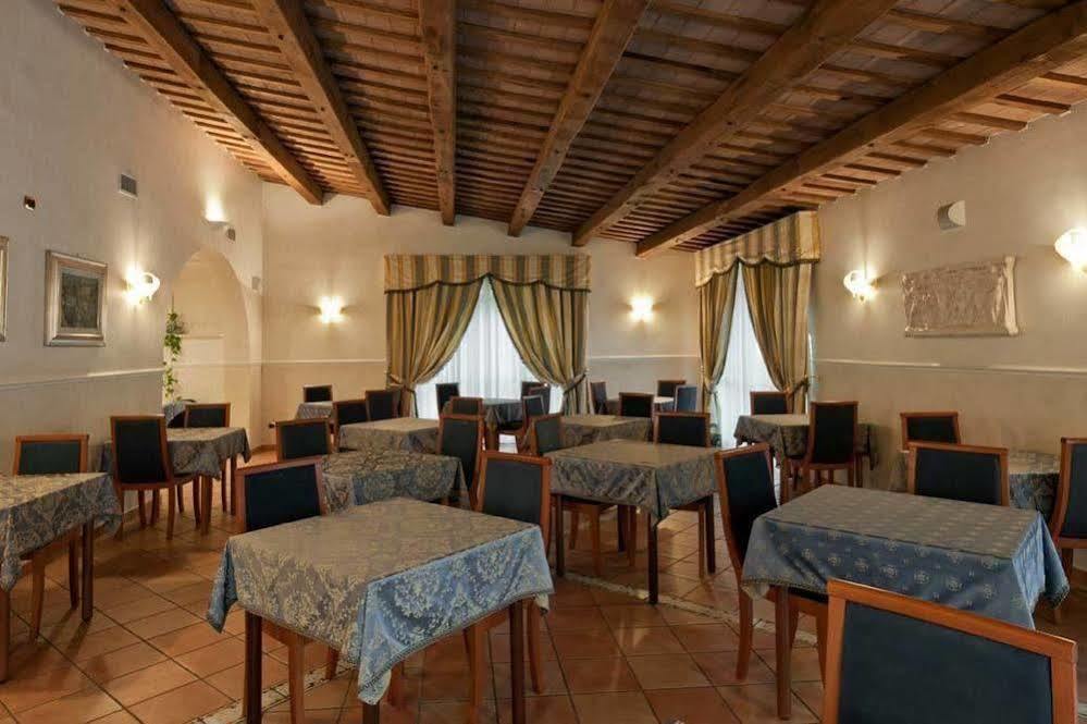 Villa Luigi Hotel & Restaurant Nuova Gestione Villa Rosa Di Martinsicuro Ngoại thất bức ảnh