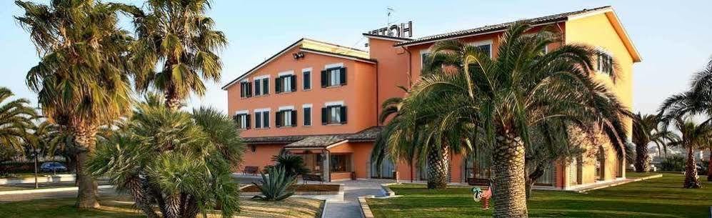 Villa Luigi Hotel & Restaurant Nuova Gestione Villa Rosa Di Martinsicuro Ngoại thất bức ảnh