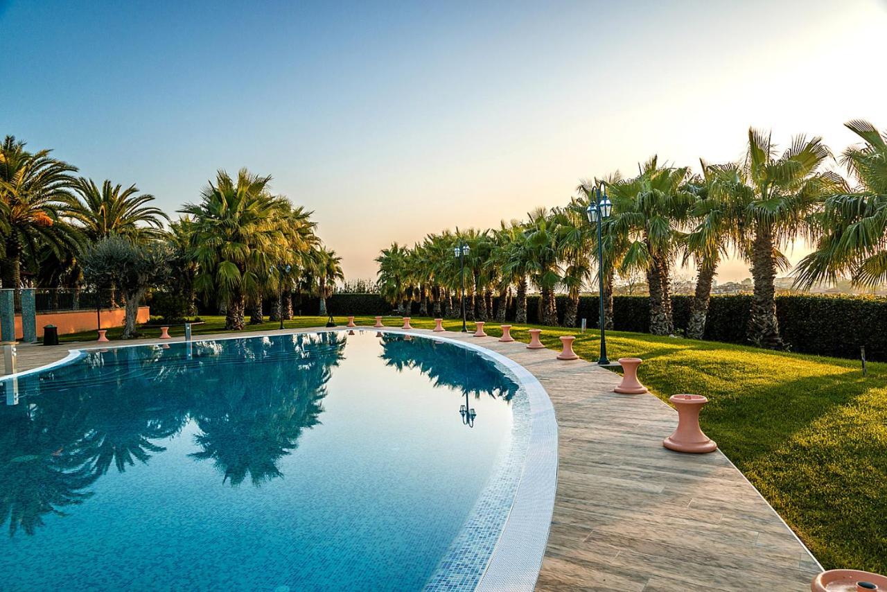 Villa Luigi Hotel & Restaurant Nuova Gestione Villa Rosa Di Martinsicuro Ngoại thất bức ảnh